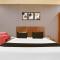 Super Townhouse Lalghati Near Airport