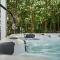 Historical Luxury Homes - Stadtvilla mit Jacuzzi und Garten