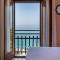 La Vista Postcard Hotel