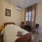 Kurmaku Guesthouse - Historic Stay inside Elbasan Castle