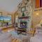 Blue Badger Cottage -Wifi, Fire Pit, Fireplace, Screen Porch, Game Room, King Bed, Grill
