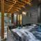 Luxury Cabin Mins to Highlands