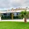 Sea And Mountain Views Penthouse Studio With Access To SPA Facilities
