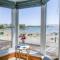 Bay View Apartment