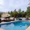 Villa Althea, Pool, Mountain Views, BBQ ,Patio in Laneia