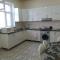 EL House