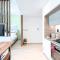 Chic New Studio at Studio One Marina