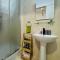 Stylish Studio with Pool Access, Free parking, Paphos center - Work Friendly