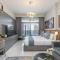 VOGUE MAG318 Business Bay - Downtown Dubai - walkable to Burj Khalifa and The Dubai Mall and Pool View with balcony