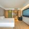 Hangzhou West Lake Hubin Yintai Atour Hotel