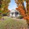 Collins Cottage - Luxury Accommodation