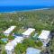 Bright and spacious 2-Bed beach resort apartment