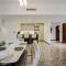 Livbnb-Upgraded 3BR plus Maids Room, near Five Lux