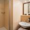 Escala Hotel & Suites