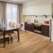 Escala Hotel & Suites