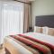 Escala Hotel & Suites