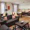 Escala Hotel & Suites