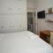 Cosmo Rooms - Seaside Elegance with Views of Monemvasia Castle