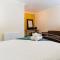 Cambridge 4 Bedroom Sleeps 9 Wi-Fi Garden, LONG STAYS ACCEPTED- Orchid House