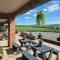 The White Horse Lodge Hotel