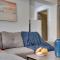 Atlantis Apartments 50m From Makenzy Seafront