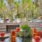 Atlantis Apartments 50m From Makenzy Seafront