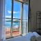 villa White
