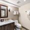 Vail Landmark Condo - Steps to Hiking, Dining & Festivals