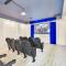 Modern 2BR Condo - Hot Tub and Pool - Near Disney
