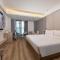 Atour Hotel (Suzhou Wujiang)
