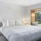 Quinees Charming Mountain Cottage