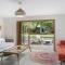 Quinees Charming Mountain Cottage
