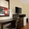 Super 8 by Wyndham Corsicana