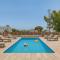 Ippocampos Seaside Serenity - Unwind at Paros Poolside Retreats