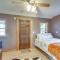 Fishing Ponds, Trails & River Access: Jay Studio!