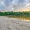 Fishing Ponds, Trails & River Access: Jay Studio!