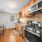 Cedar Blossom Bungalow is a cozy getaway with a 5 minute walk to downtown!