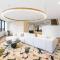 Luxurious 2 Bed Apartment with Pool, Sauna and Gym