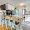 1 Mi to Ferry Sea Street Cottage in Hyannis