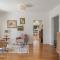 Sebastopol Farmhouse on 3 acres, fiber, kid friendly