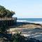 Caprina at Happy Valley - Beachfront Escape