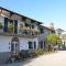 Apartment in quiet and green environment with swimming pool