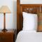 10 Tranquil Charm West Perth 2BR Parking