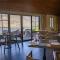 Azur Lodge