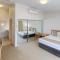 Capella Coach Inn