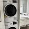 2 BR apt close to Southern Cross