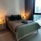 2 BR apt close to Southern Cross