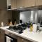 2 BR apt close to Southern Cross