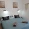 Rose Apartments Mesonghi