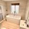 Carnmhor, Isle of Skye - Stunning 242 year old cottage on its own sea shore!